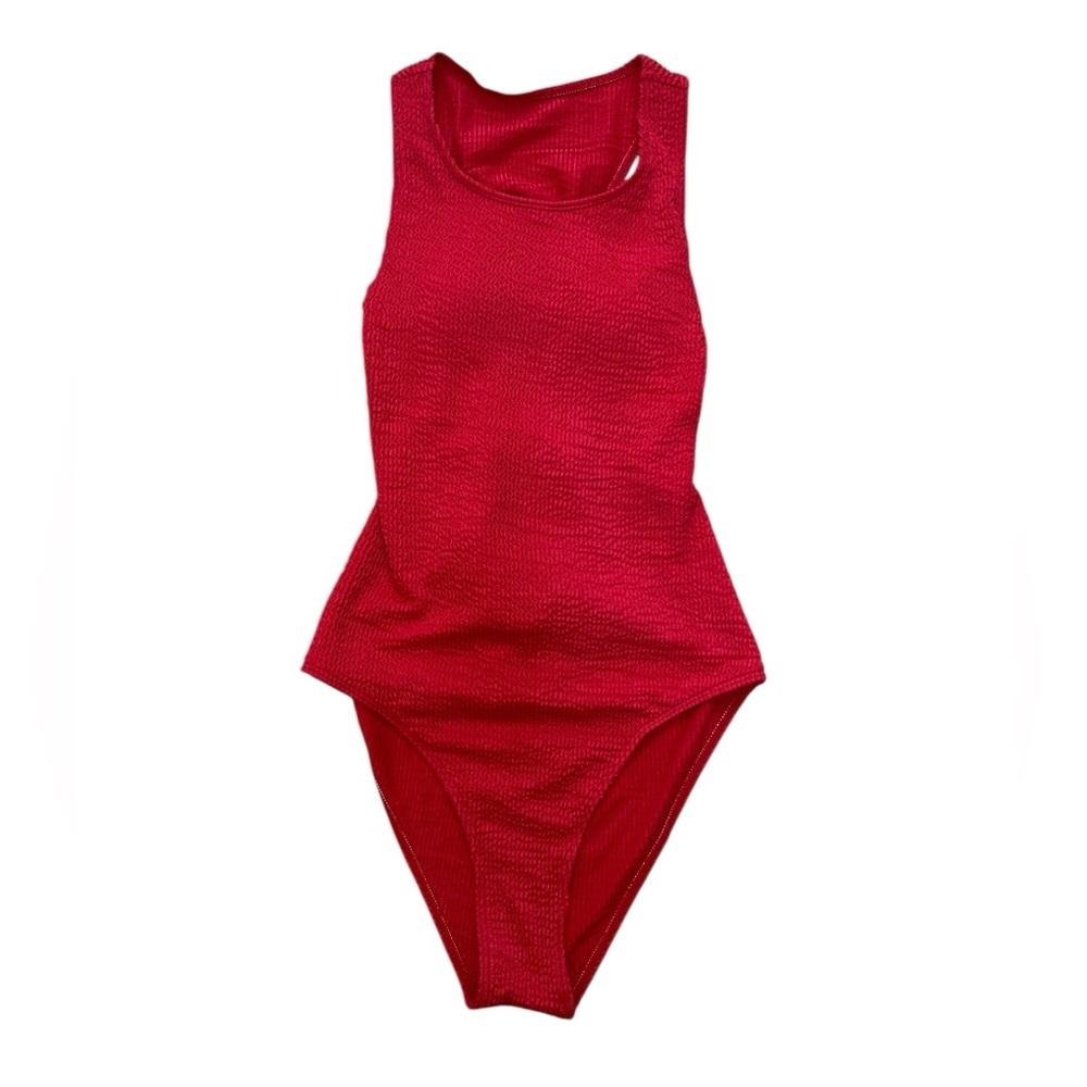Boutique Red Crinkle One-piece‎ Swimsuit Strappy Back Cheeky Cut M